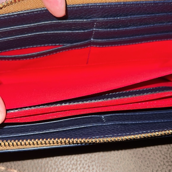 #DOONEY & BOURKE Pebble Grain Large Zip Around Wallet Navy Blue - Picture 6 of 7